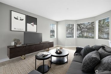 2030 Garry Oaks Ave Unit: A