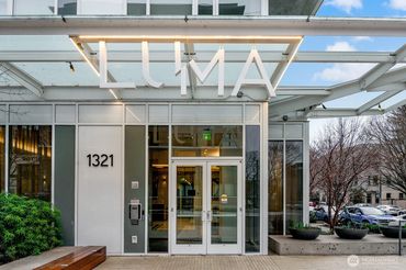 1321 Seneca Street Unit: 1001