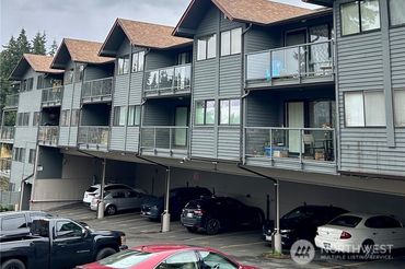19428 Aurora Avenue Unit: 426