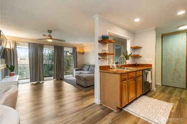 19428 Aurora Avenue Unit: 431