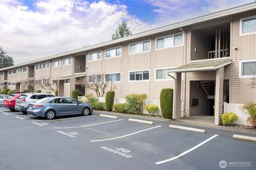 725 9th Avenue Unit: 205