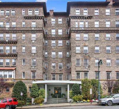 16 N Chatsworth Avenue Unit: 204