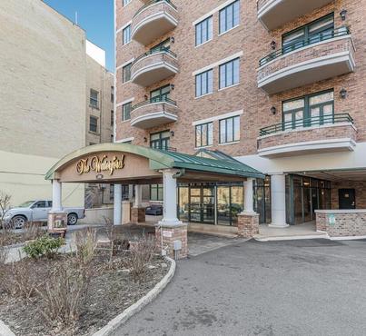 3816 Waldo Avenue Unit: 5D