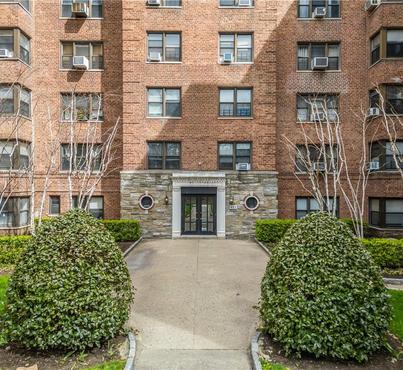 485 E Lincoln Avenue Unit: 215