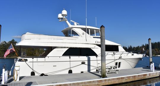 72′ Ocean Alexander Pilothouse 2014 “Cirrus”