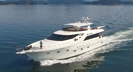 90' 2001 Sovereign Pilothouse 'One Shot'