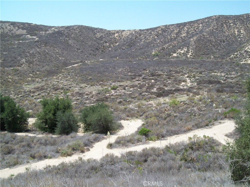6947 Solano Verde Drive Somis, CA 93066 - MLS #SR24004377 - Luxury Estates  International