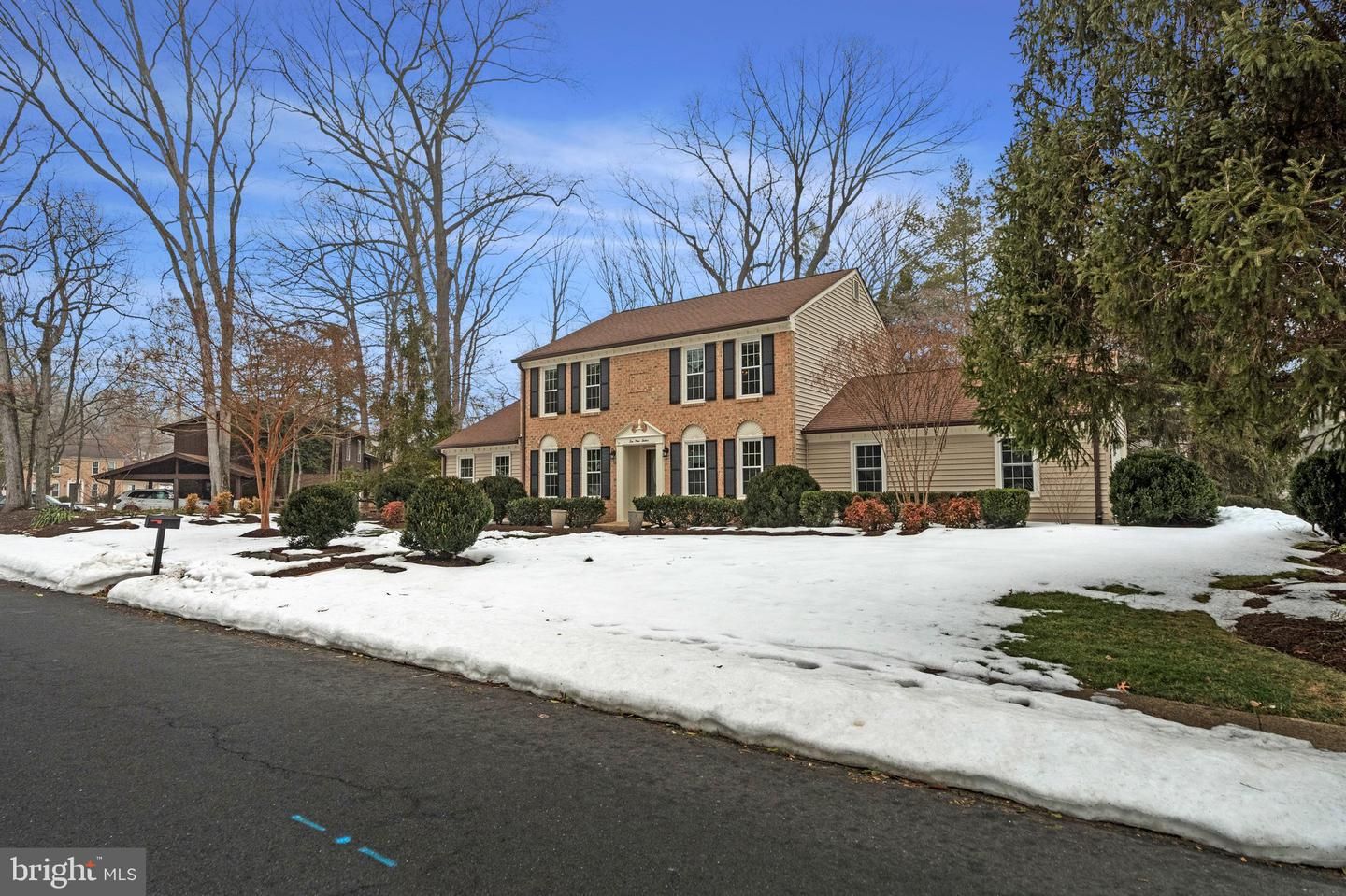 372 Hunt Club Rd 10912 Hunt Club Road Reston, VA 20190 - MLS #VAFX2285438 - Michael Gillies