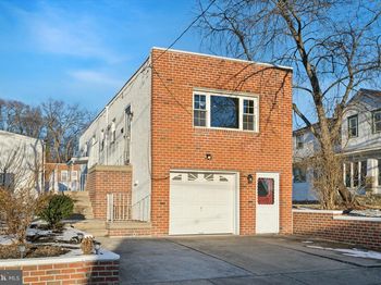 709 Chandler Street