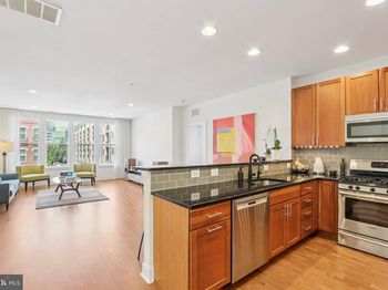600 S 24th Street Unit: 204