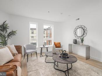 1540 Frankford Avenue Unit: 3C