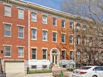 1903 Green Street Unit: 10