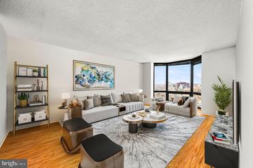 2018 Walnut Street Unit: 28j