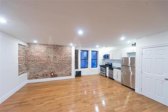 photo of 736 Riverside Drive  ·  1G