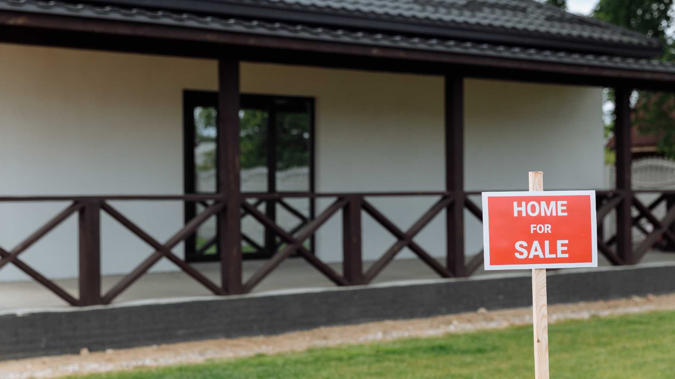 When Your Hampton Roads Home Stops Getting Showings: The Strategy That Revives Listings