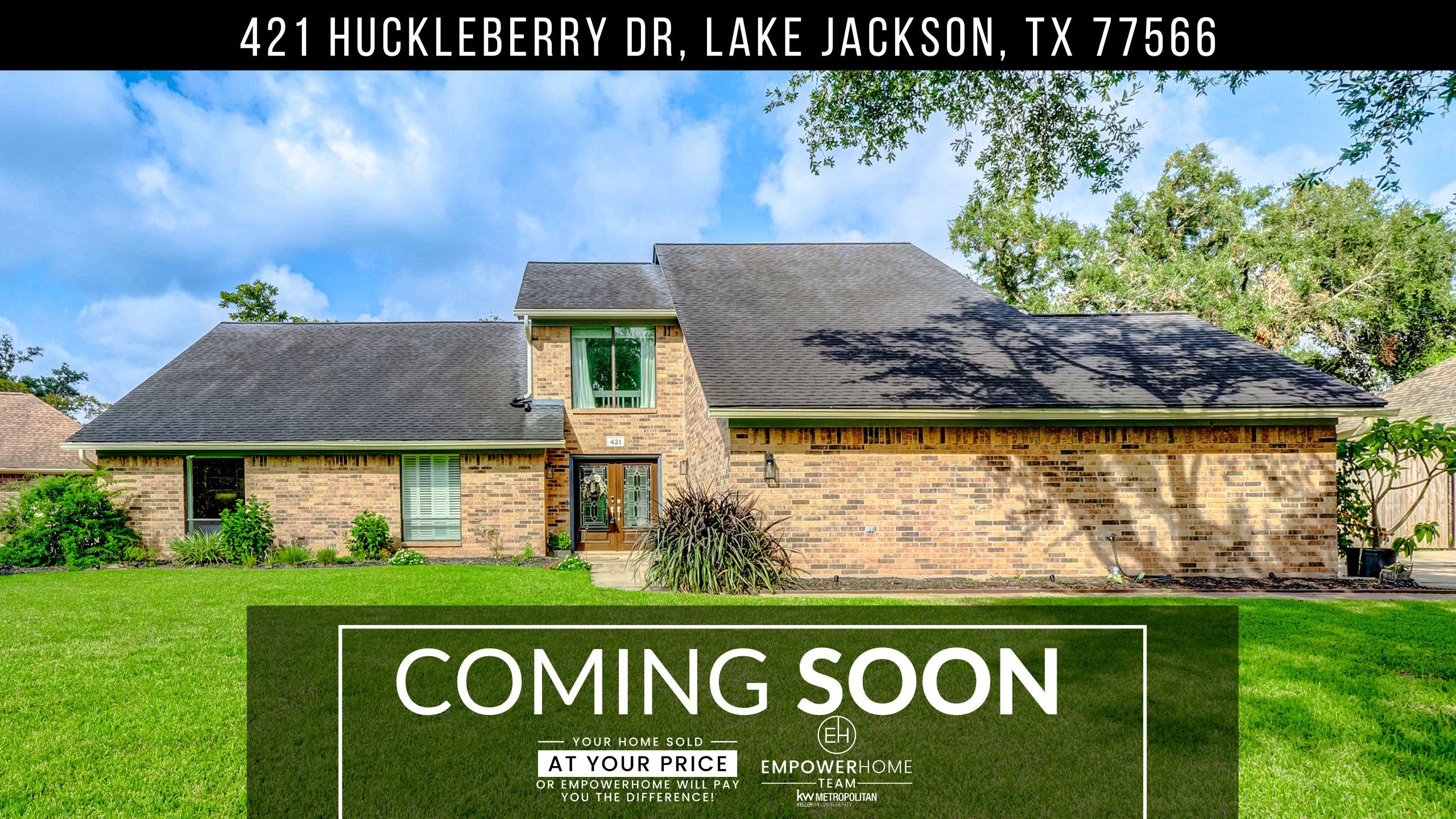 421 Huckleberry Dr, Lake Jackson, TX 77566