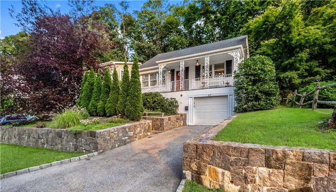 Just Sold: 40 Parkway Circle, Eastchester