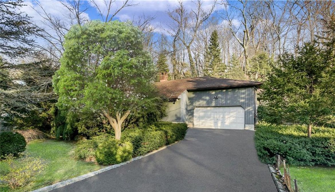 Just Listed: 1140 Post Road, Scarsdale