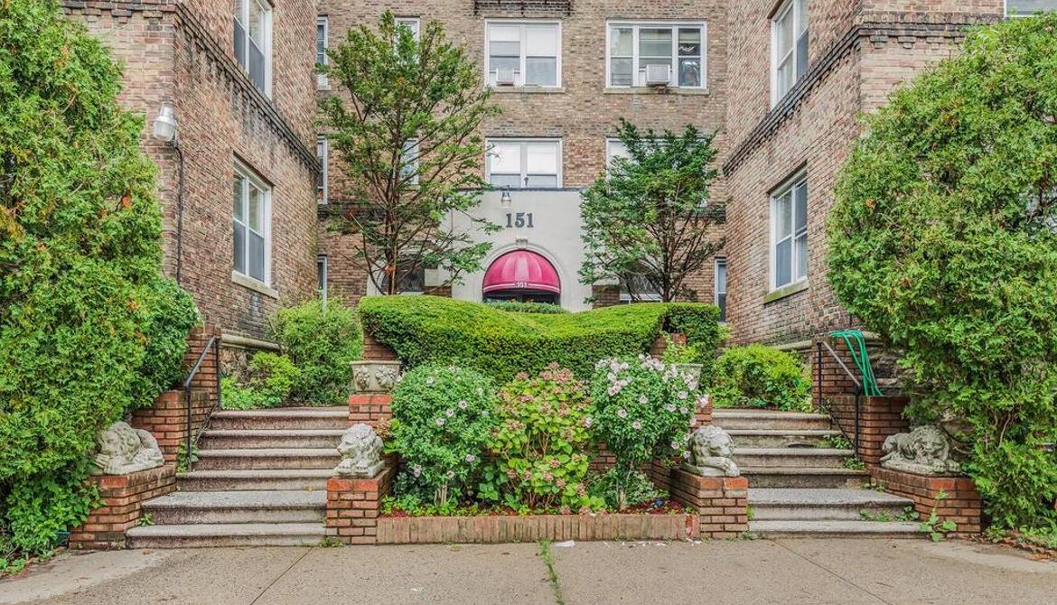 Just Listed: 151 E Prospect Avenue Unit: 4B, Mount Vernon