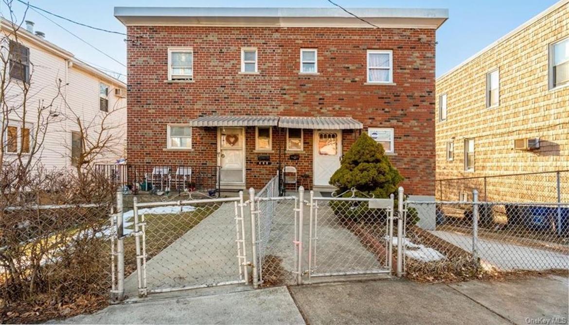 Just Listed: 407 City Island Avenue, Bronx