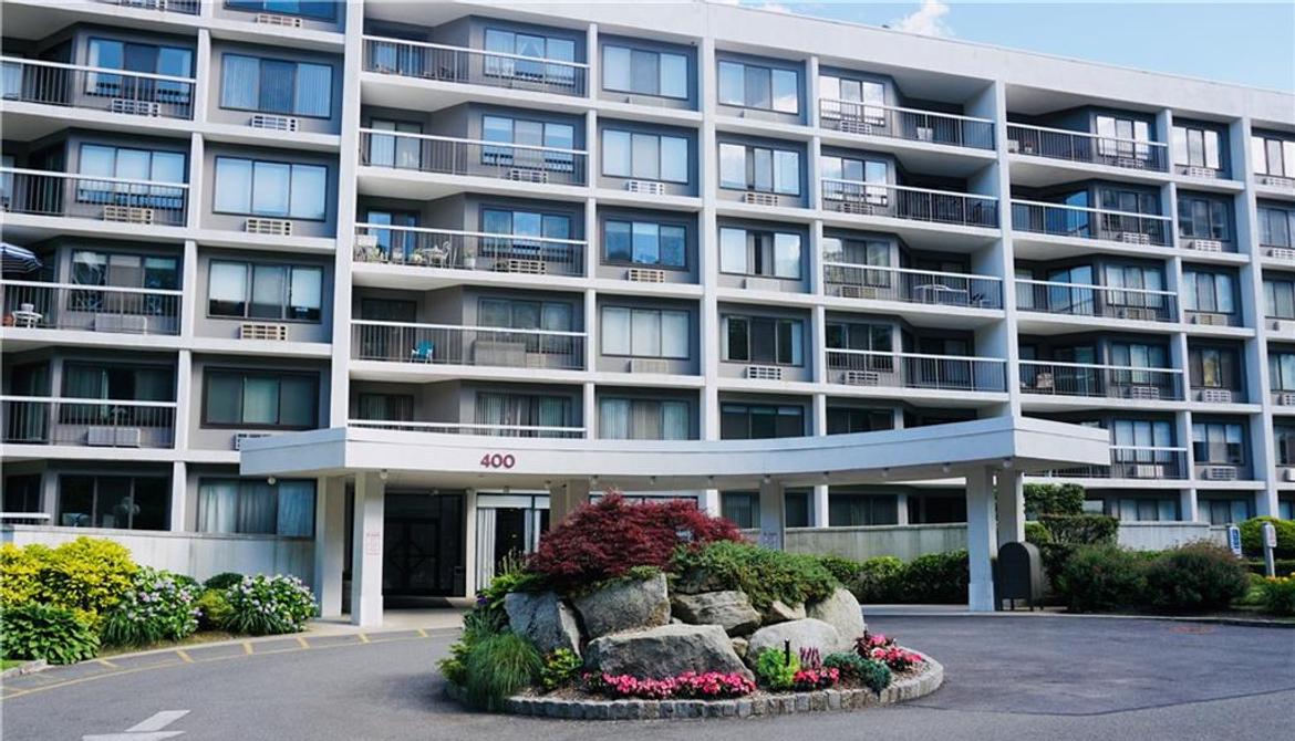 Just Sold: 400 High Point Drive Unit: 511, Greenburgh