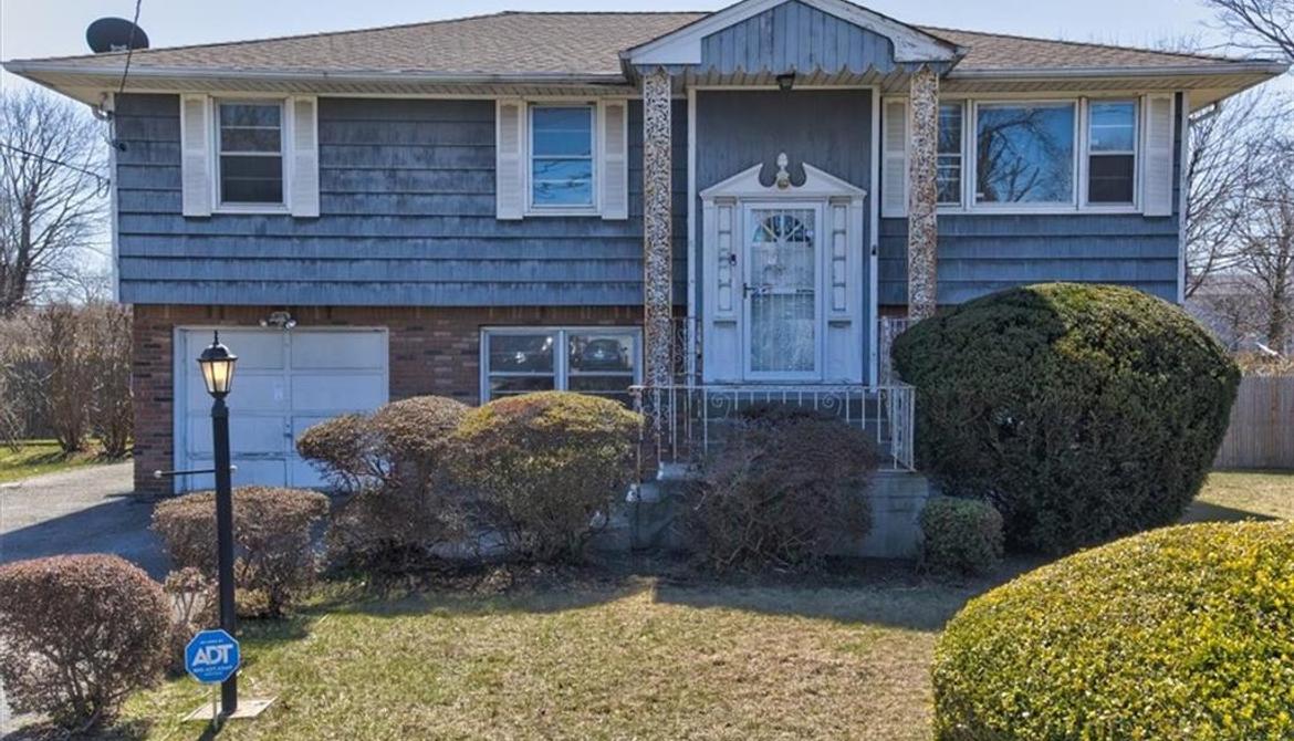 Just Listed: 10 Frederick Avenue, Bay Shore