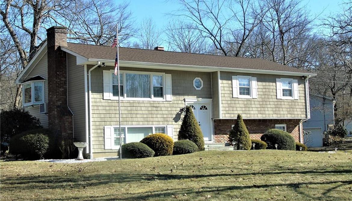 Just Sold: 8 Appledale Lane, Ramapo