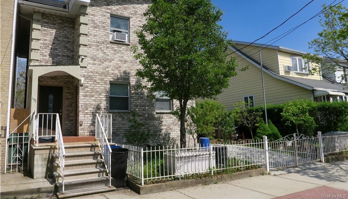 Just Listed: 1438 Hollywood Avenue, Bronx