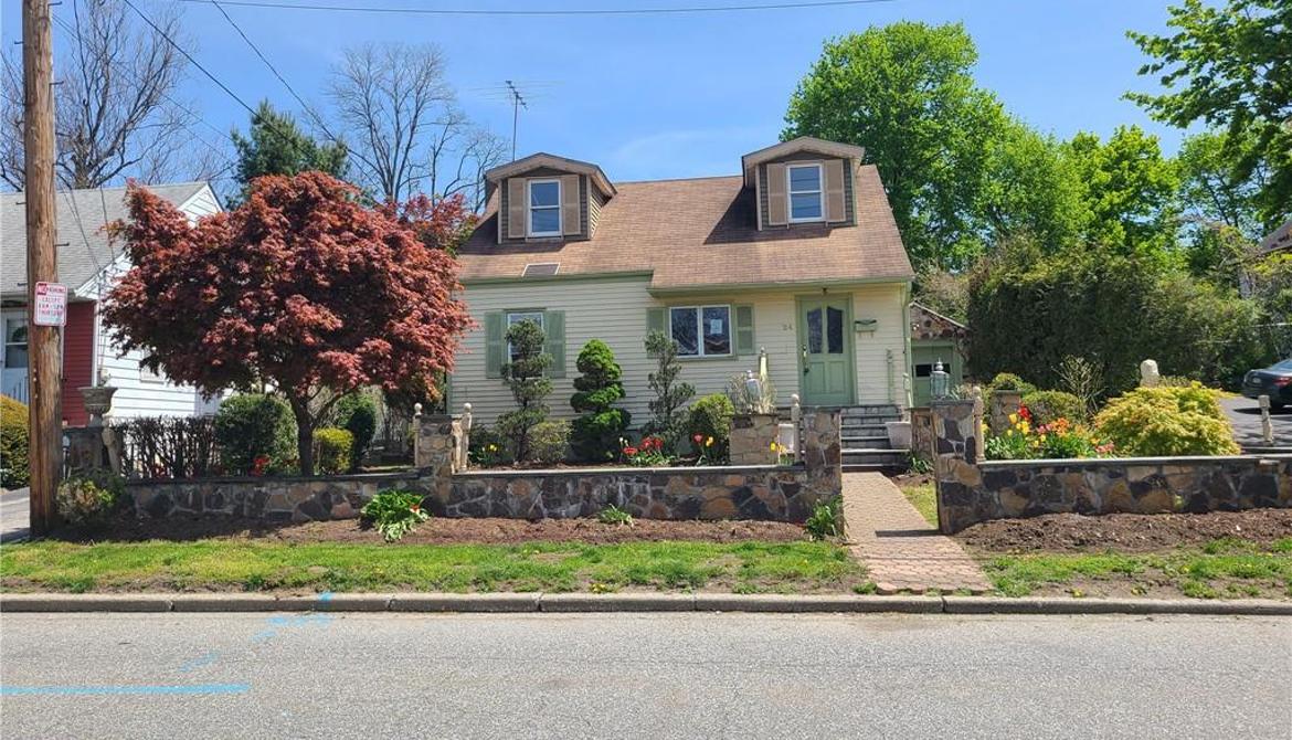 Just Listed: 24 Winthrop Avenue, Greenburgh