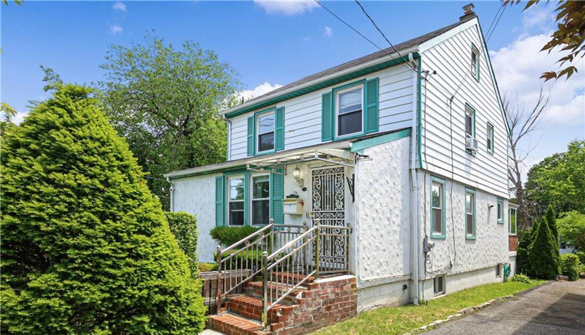 Just Listed: 2 W 7th Street, Mount Vernon