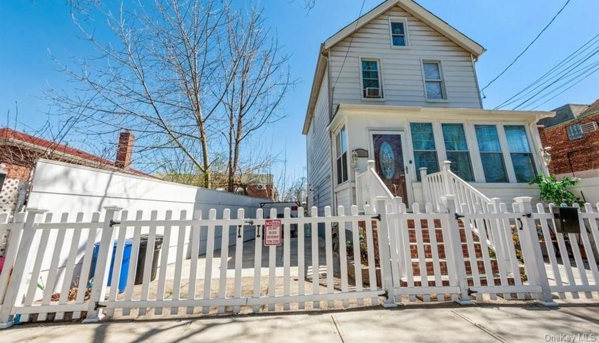 Just Sold: 3248 Bronxwood Avenue, Bronx