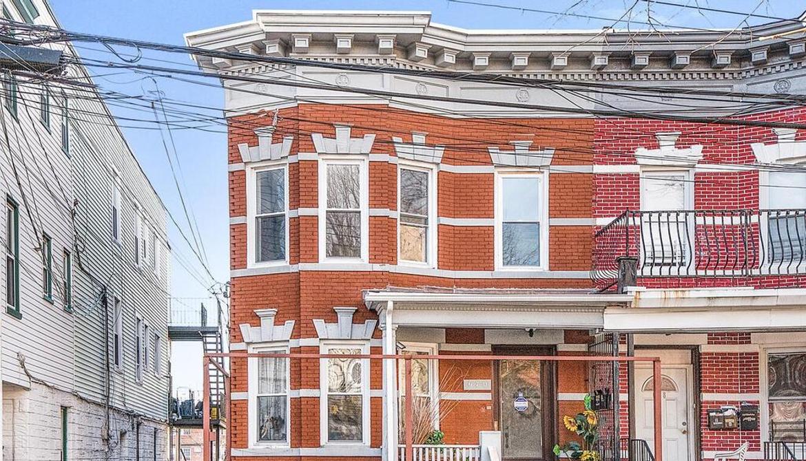 Just Sold: 670 E 223rd Street, Bronx