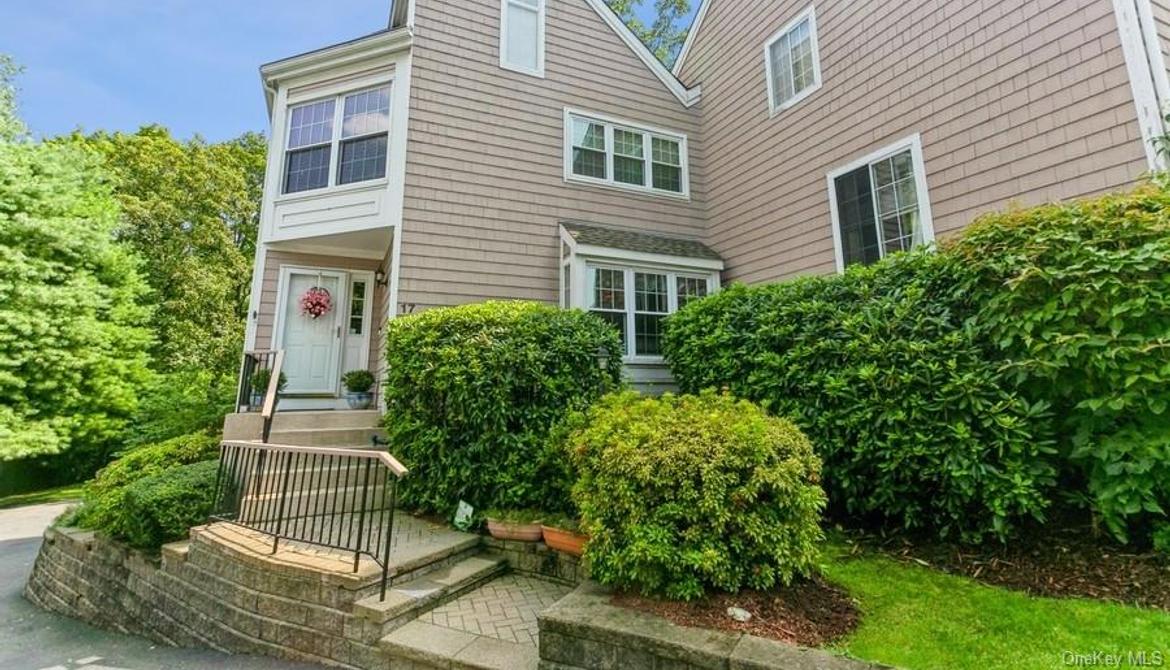 Just Listed: 17 Arborwood Lane, White Plains