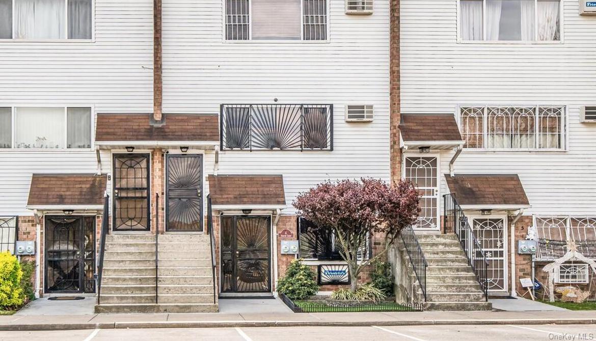 Just Sold: 4 Stanton Court, Bronx