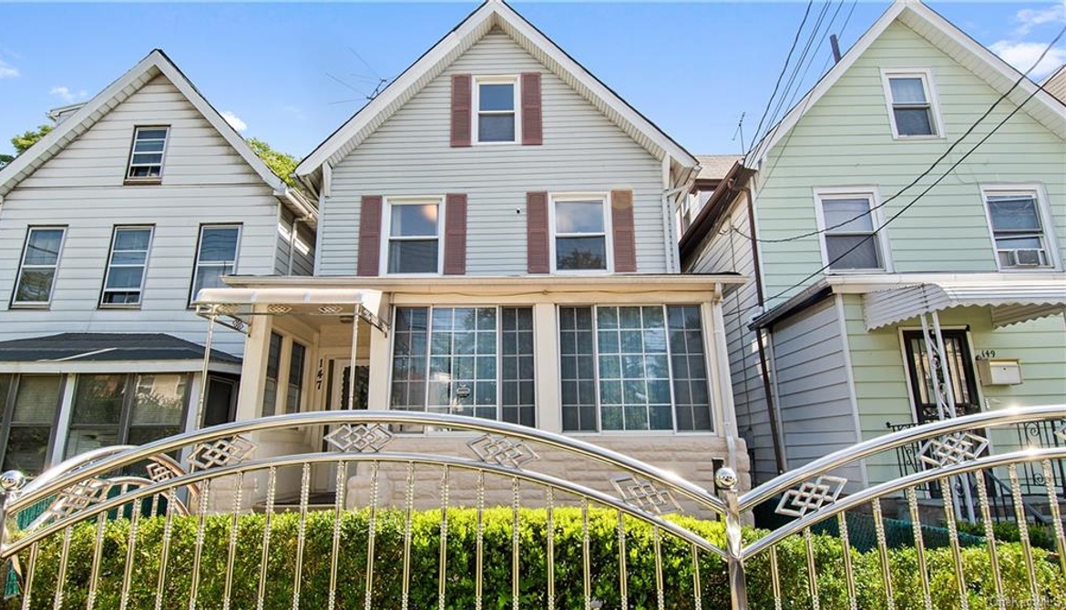 Just Listed: 147 S 14th Avenue, Mount Vernon