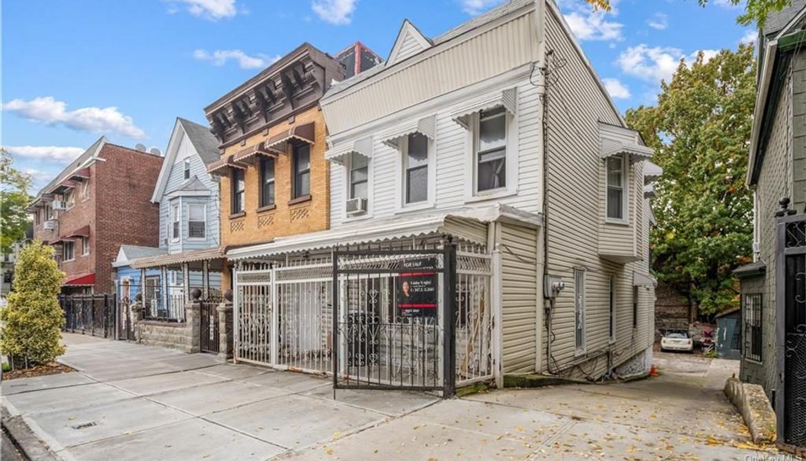 Just Listed: 1537 Commonwealth Avenue, Bronx