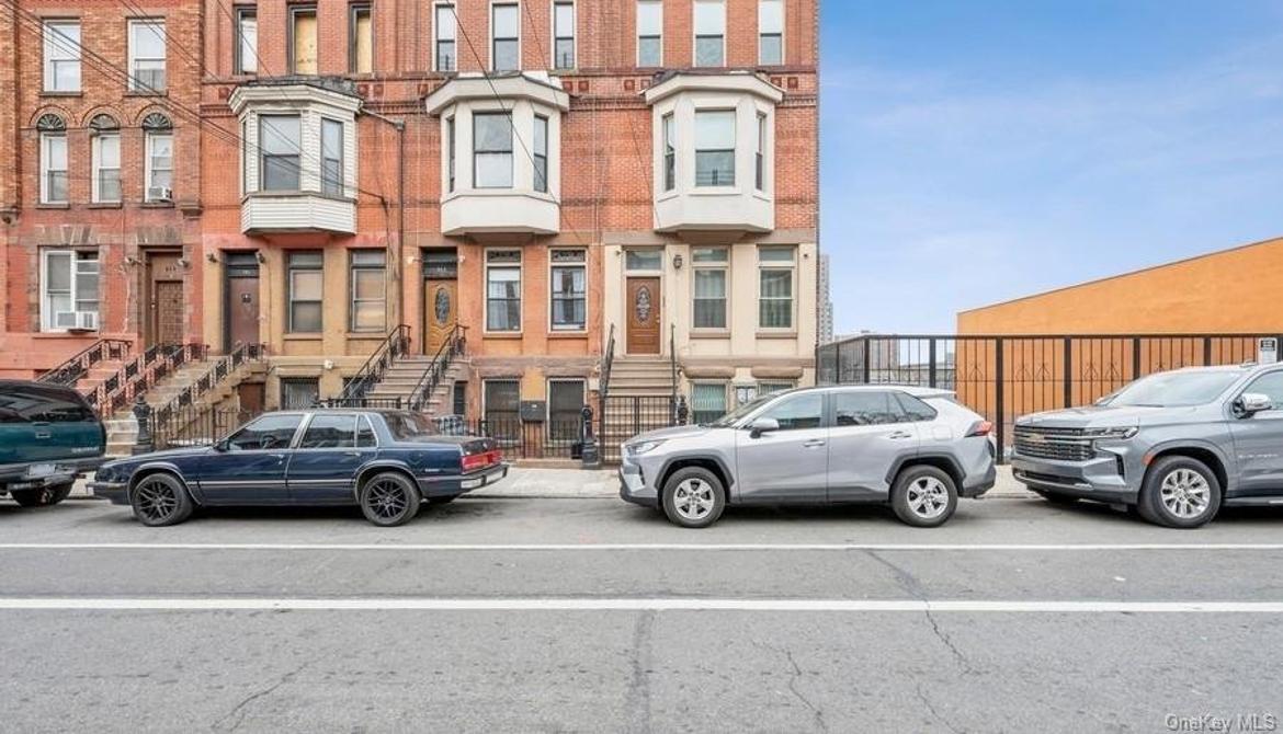 Just Listed: 565 Walton Avenue, Bronx