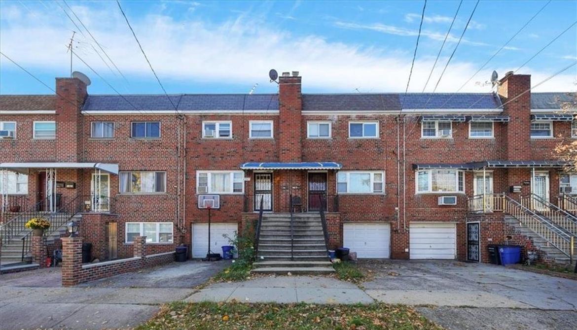 Just Sold: 2947 Kingsland Avenue, Bronx