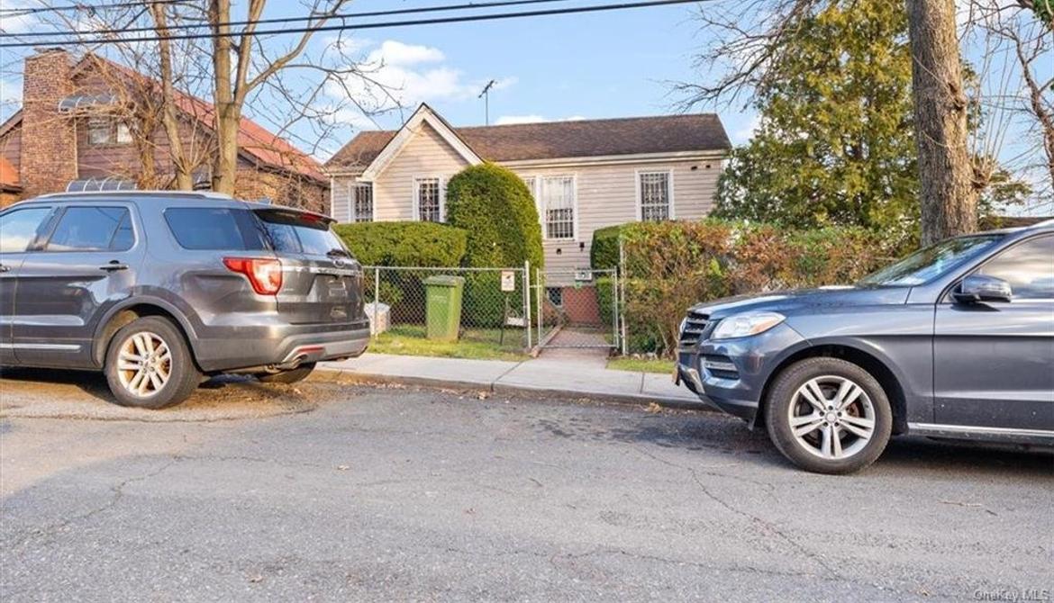 Just Sold: 3966 Rombouts Avenue, Bronx