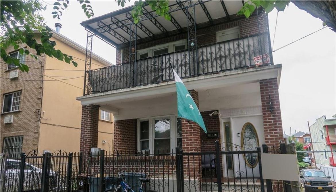 Just Listed: 1847 Barnes Avenue, Bronx