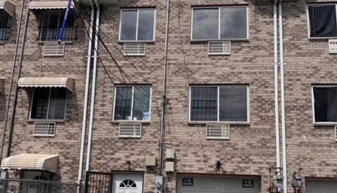 Just Listed: 3943 Laconia Avenue, Bronx