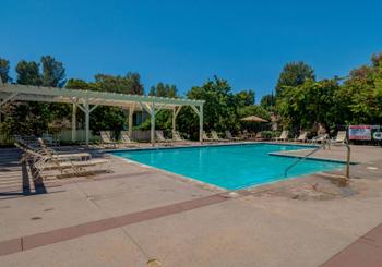 18185 Andrea Circle N #3 Northridge, 91325