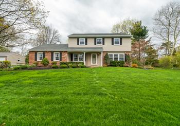 39 Valley View Dr, Fountainville, PA 18923