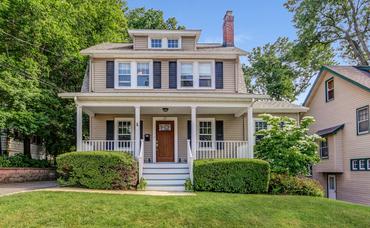 Move-in-Ready Colonial Available in West Orange Gregory Neighborhood 45 Lawrence Ave.