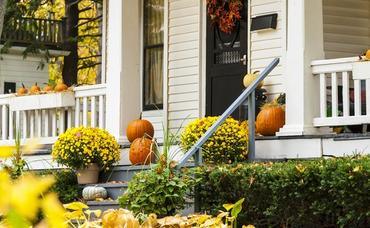 Boosting Your Fall Curb Appeal