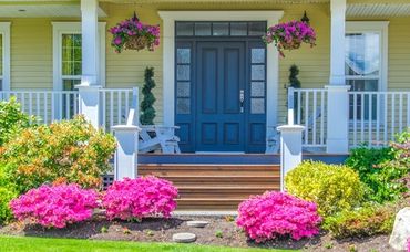 Stage Your Front Porch to Sell