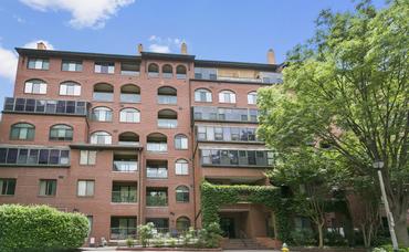 1029 Stuart Street #717, Arlington, VA 22207