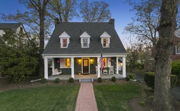 UNDER CONTRACT! 1312 23rd Street South, Arlington, VA 22202