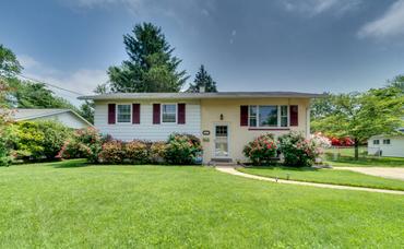 UNDER CONTRACT! 7707 Arlen St, Annandale, VA 22003