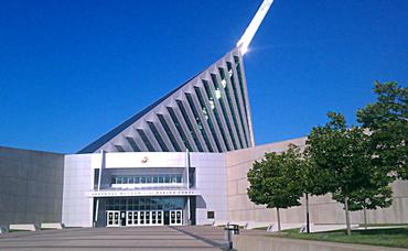 A Patriotic Pilgrimage: Exploring the National Marine Corps Museum